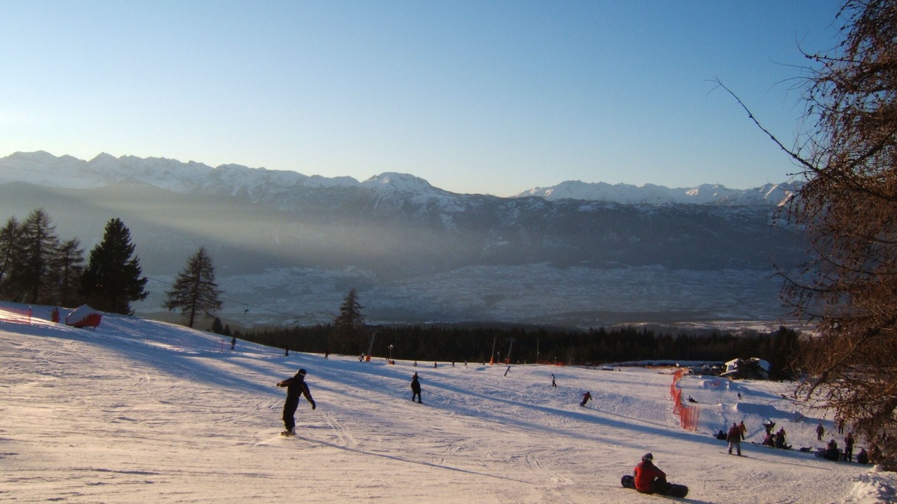 Photo of Others in Sfruz