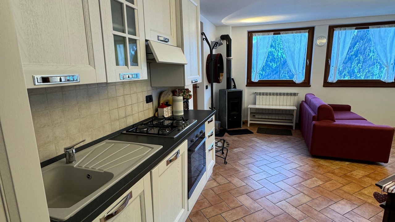 Photo of Kitchen in Rabbi