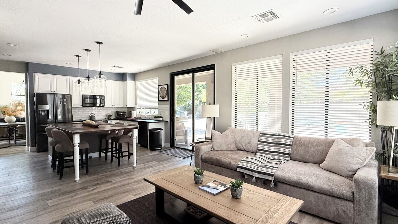 Photo of Livingroom in Tempe
