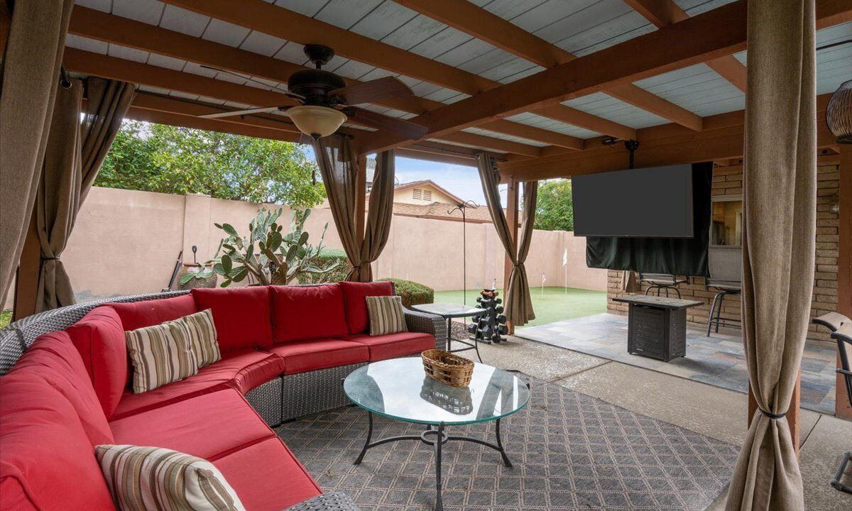 Photo of Patio Balcony in La Paz At Desert Springs