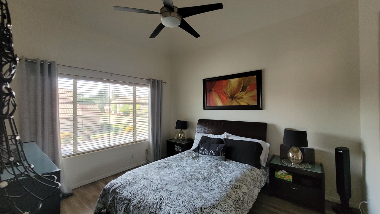 Photo of Bedroom in Val Vista Lakes