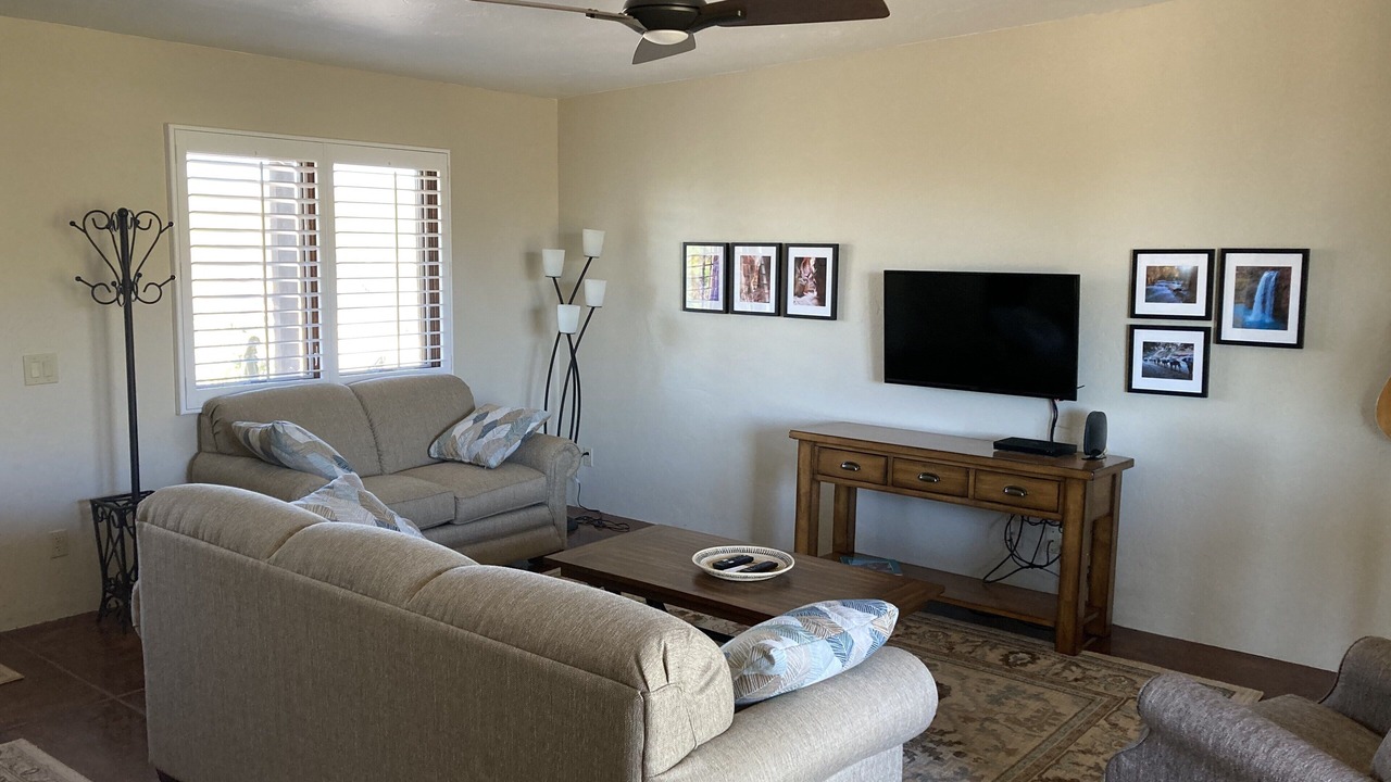 Photo of Livingroom in Oro Valley