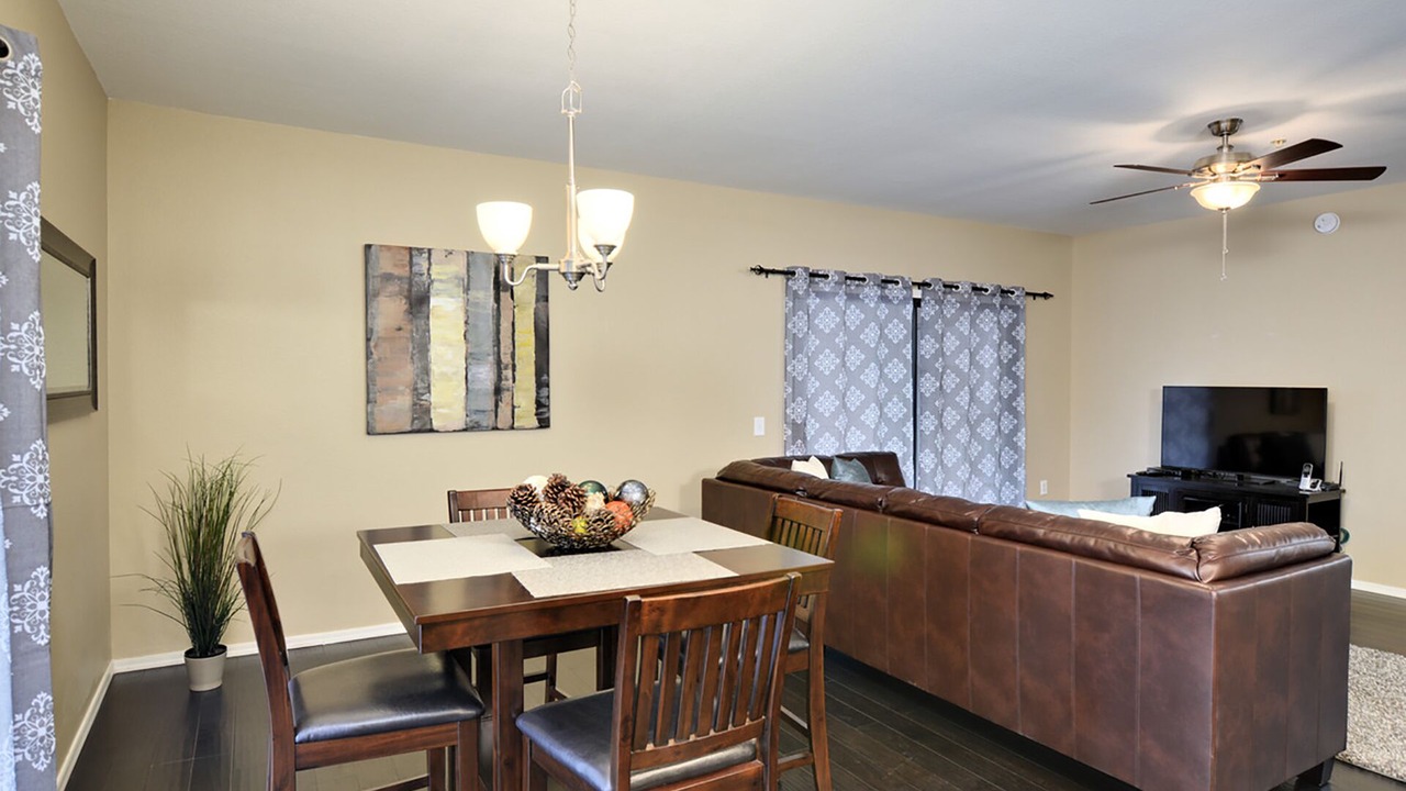 Photo of Livingroom in Scottsdale Horizon
