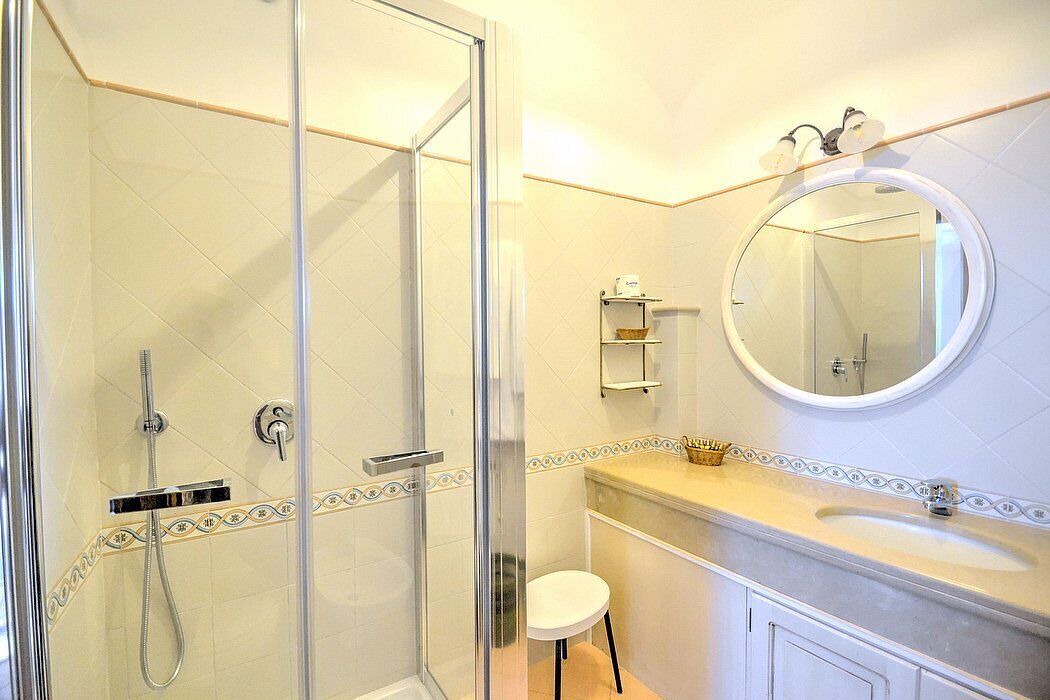 Photo of Bathroom in Path of the Gods