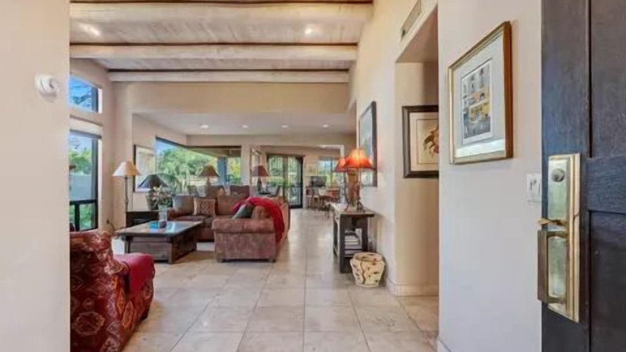 Photo of Livingroom in Fifth Green