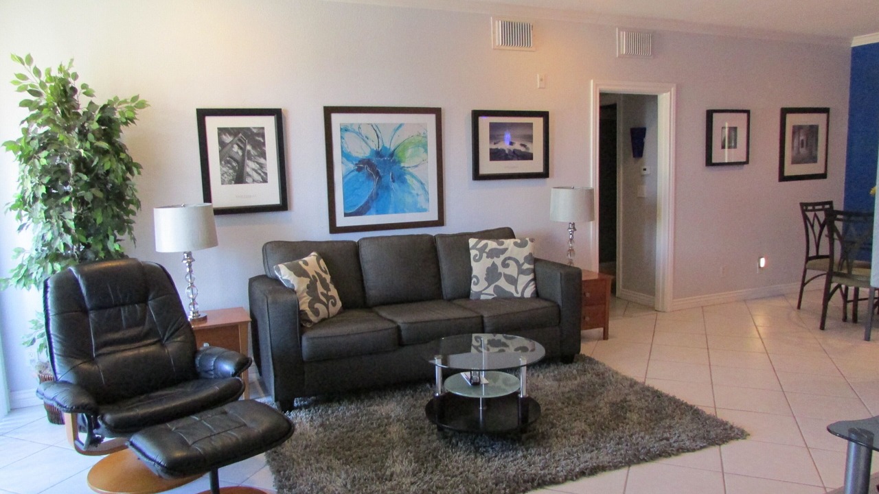 Photo of Livingroom in Paradise Valley Village
