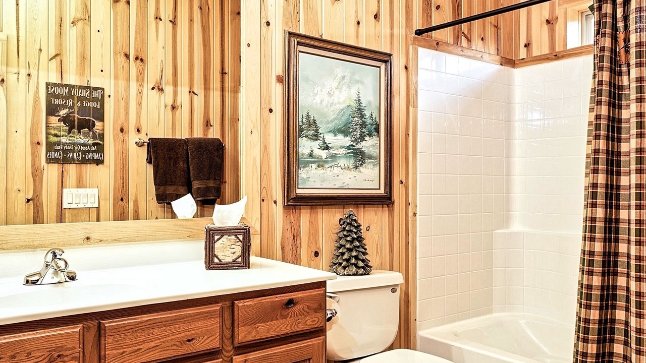 Photo of Bathroom in Show Low