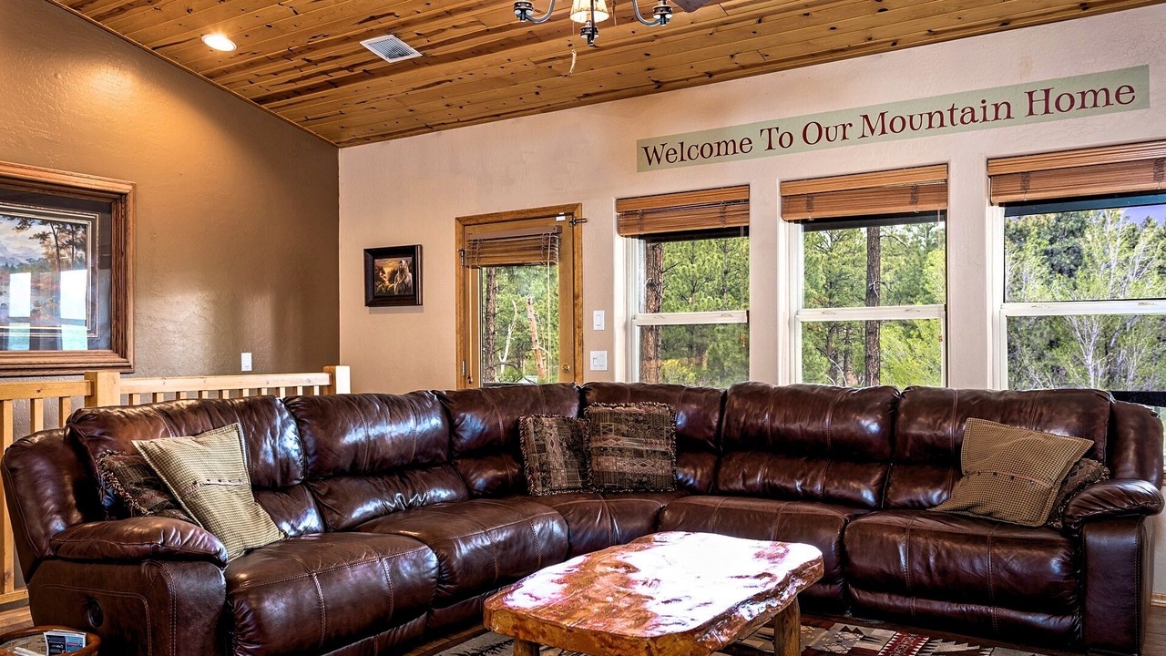Photo of Livingroom in Show Low