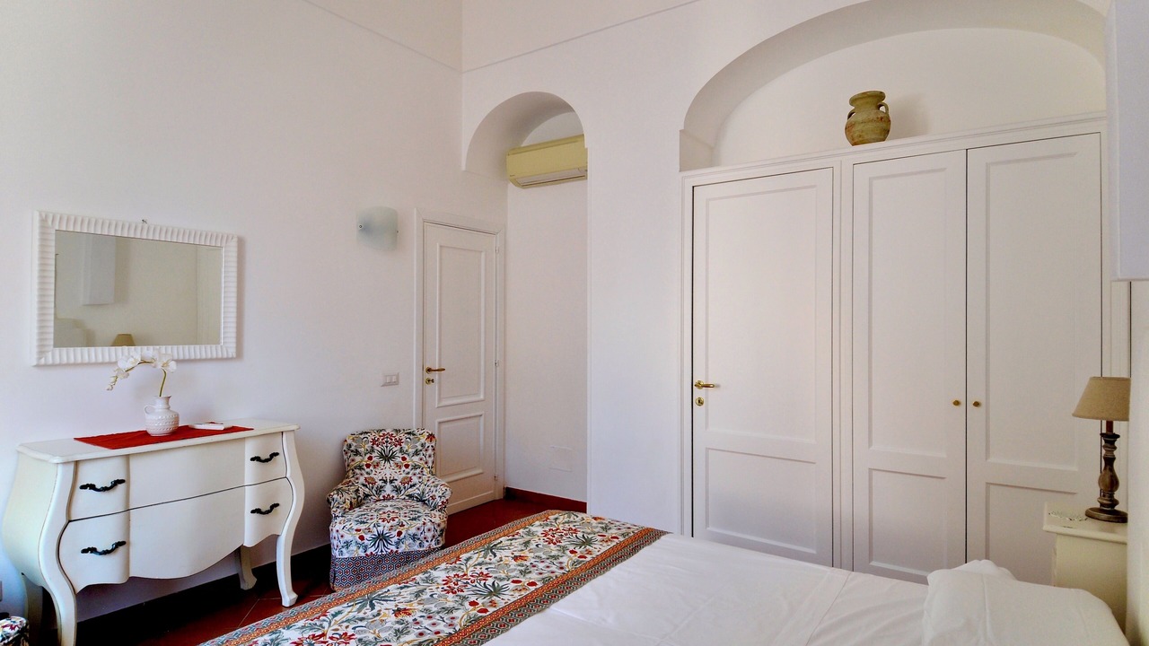 Photo of Bedroom in Minori