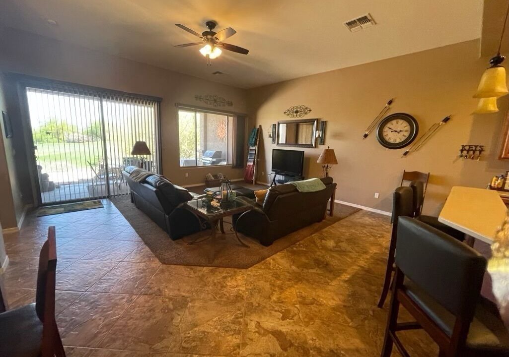 Photo of Livingroom in Gold Canyon