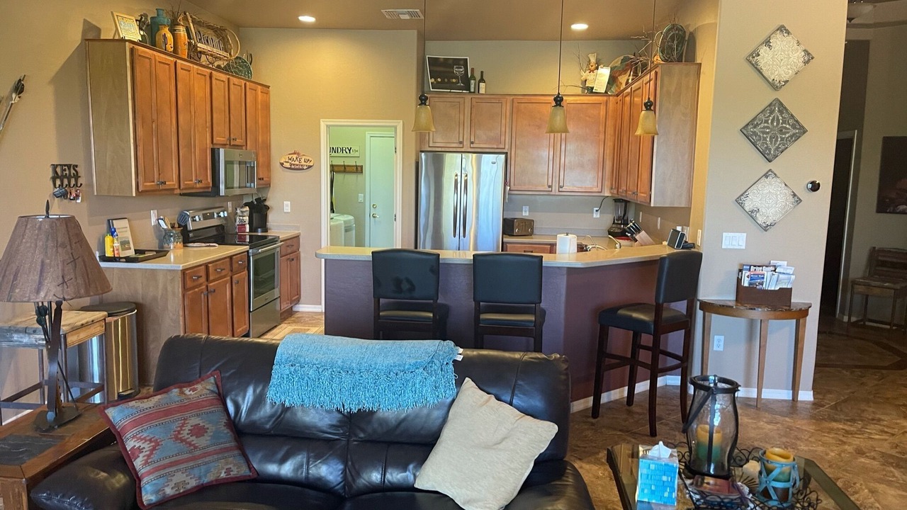 Photo of Livingroom in Gold Canyon