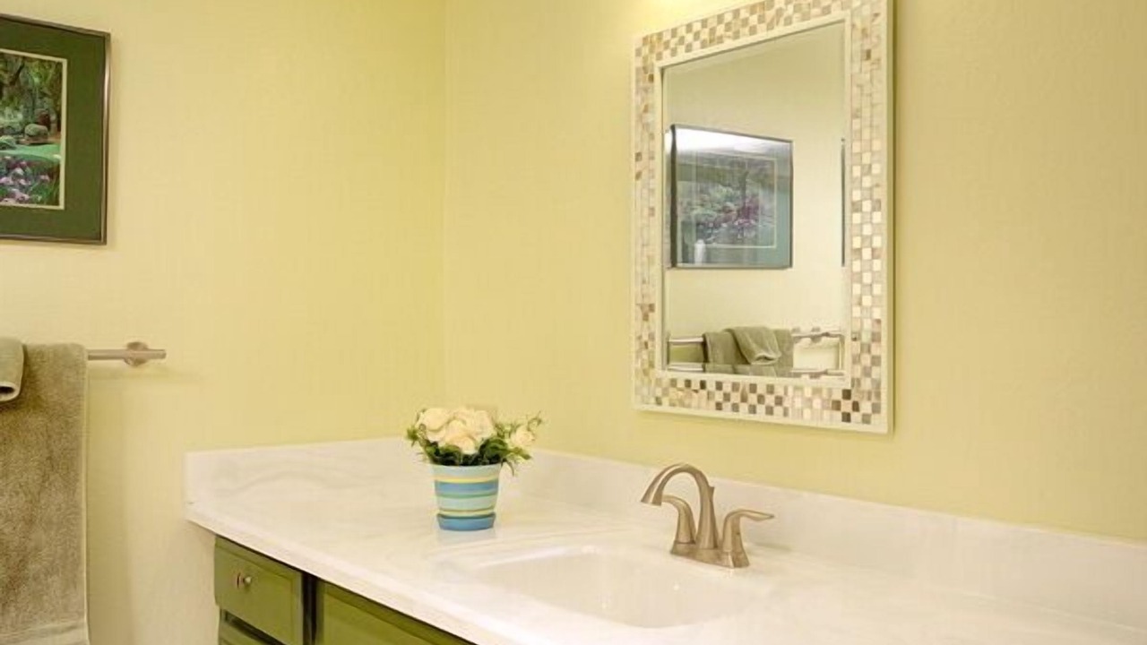 Photo of Bathroom in Sunrise Canyon