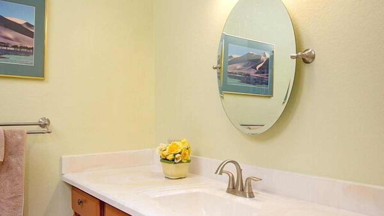 Photo of Bathroom in Sunrise Canyon