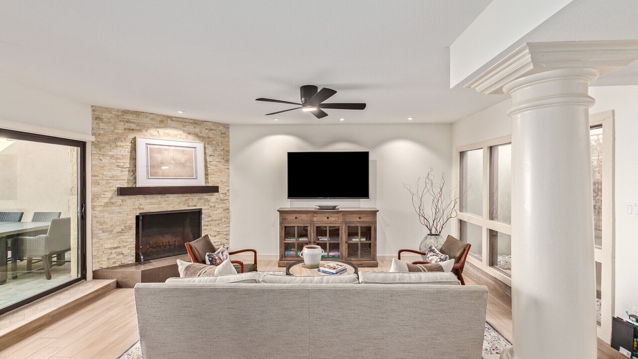 Photo of Livingroom in South Scottsdale