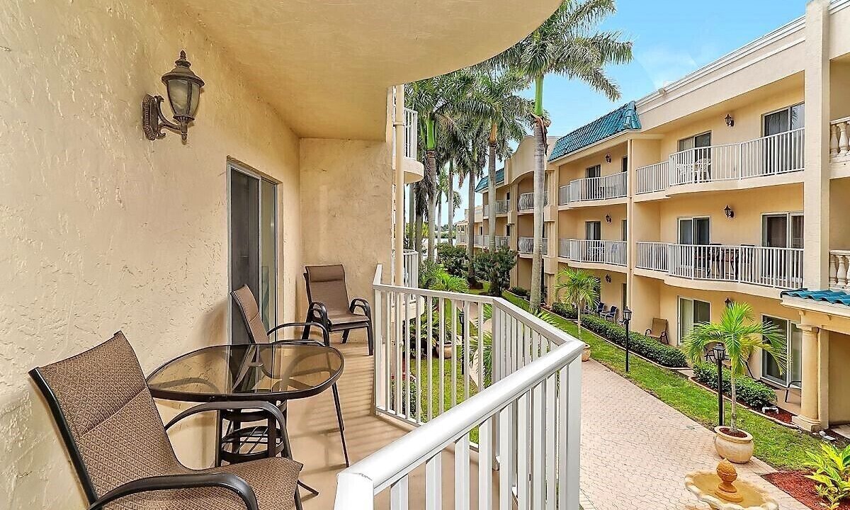 Photo of Patio Balcony in Siesta Key