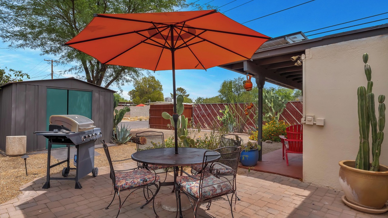 Photo of Outdoor in Peter Howell