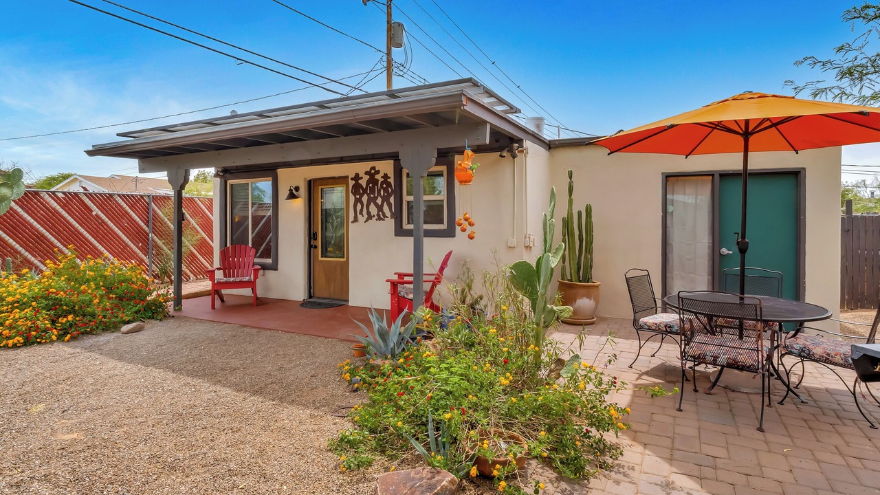 Photo of Outdoor in Peter Howell