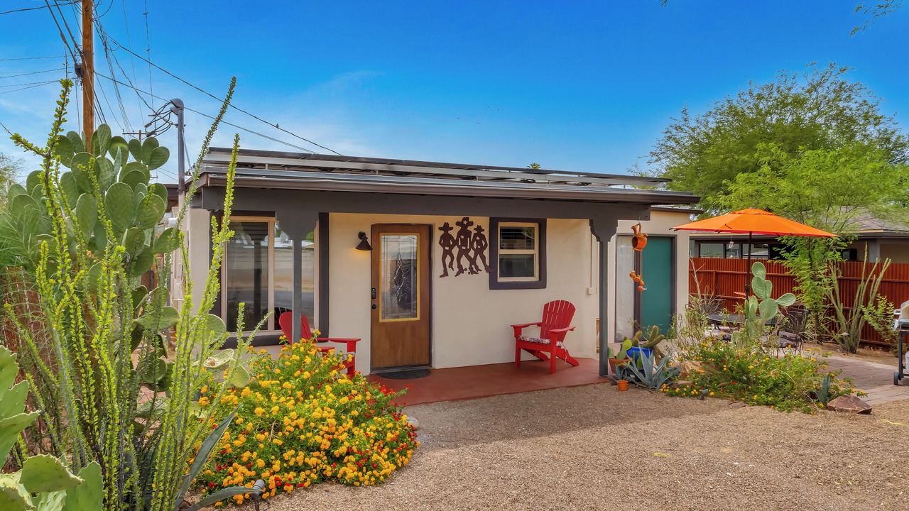 Photo of Outdoor in Peter Howell
