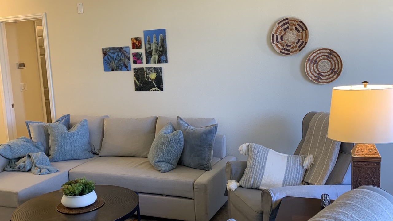 Photo of Livingroom in Paradise Valley Village