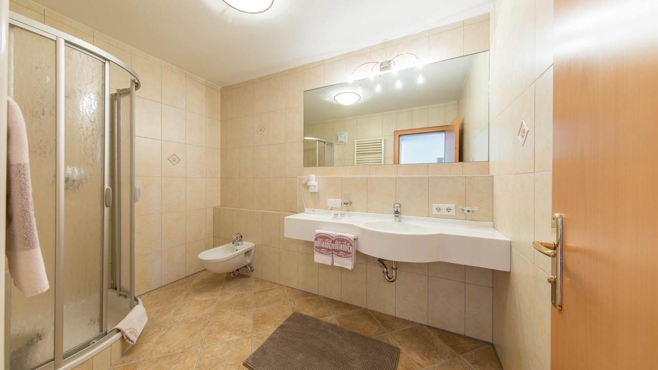 Photo of Bathroom in Verano