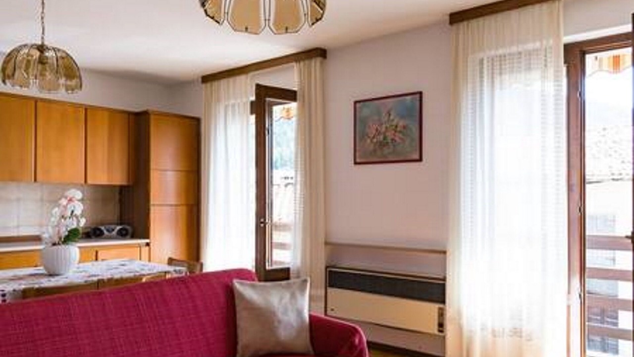 Photo of Livingroom in Ronzo-Chienis