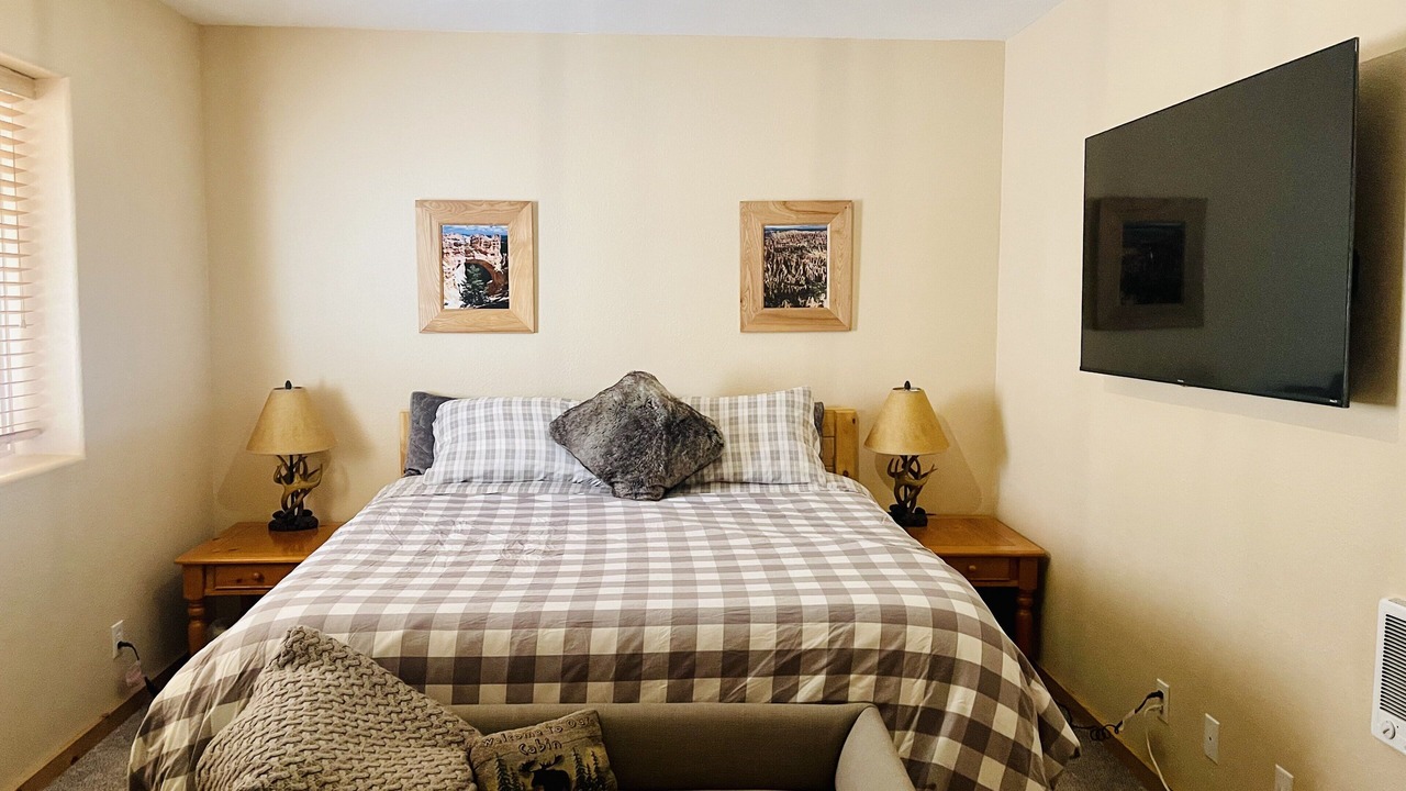 Photo of Bedroom in Meadow View Heights