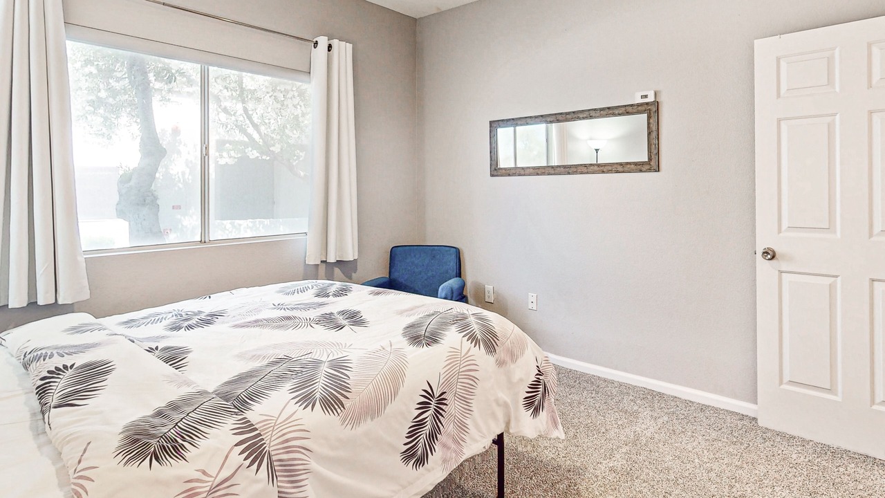 Photo of Bedroom in Central Scottsdale