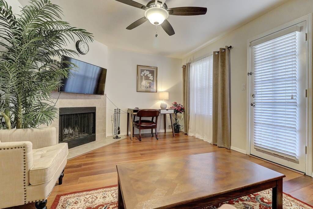 Photo of Livingroom in Central Scottsdale