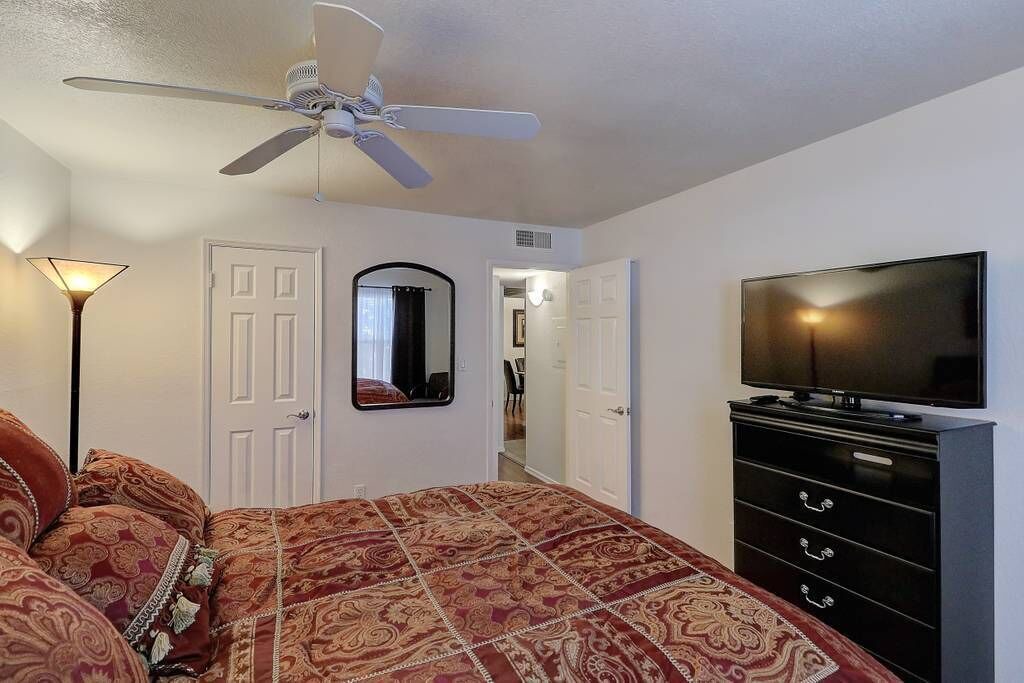 Photo of Bedroom in Central Scottsdale