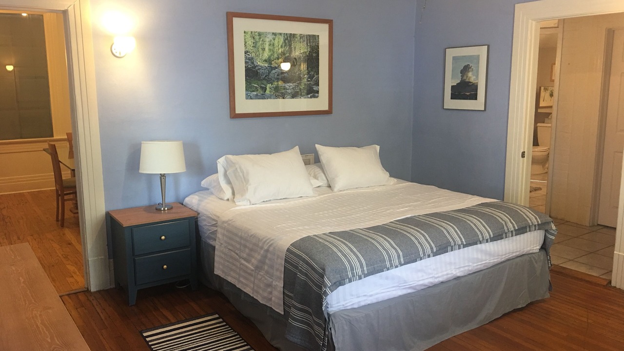 Photo of Bedroom in West University