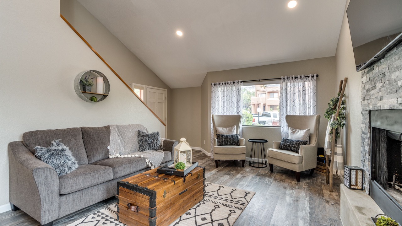 Photo of Livingroom in Tucson