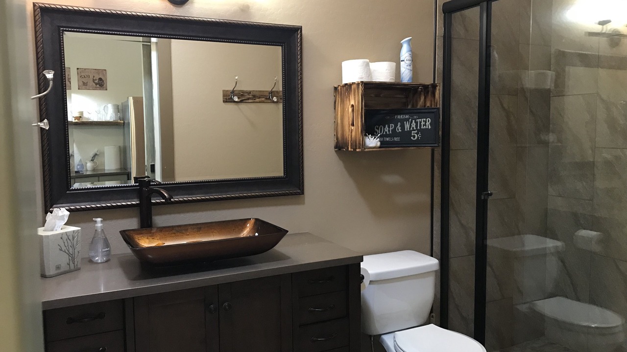 Photo of Bathroom in Strawberry