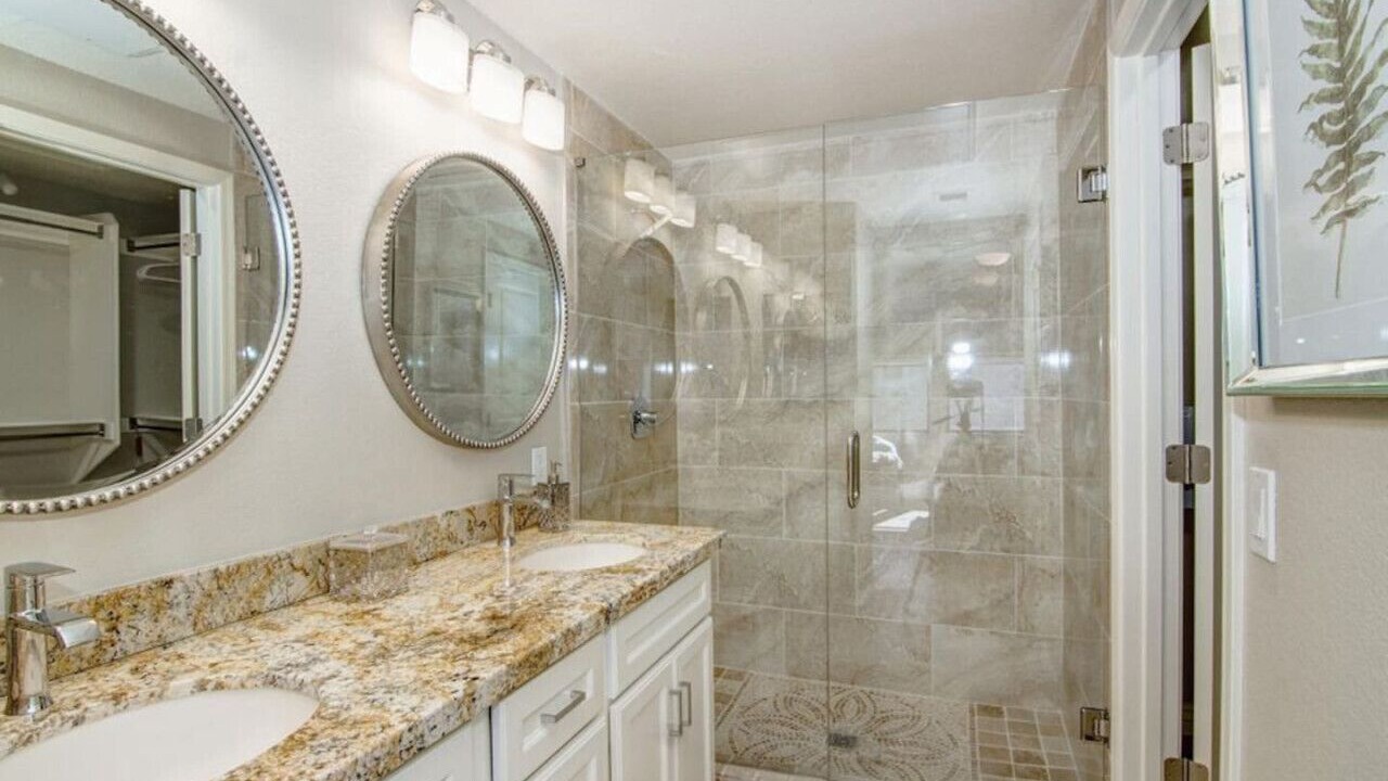 Photo of Bathroom in Kierland