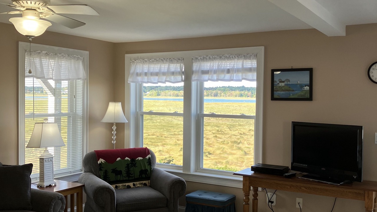 Photo of Livingroom in Wells Beach