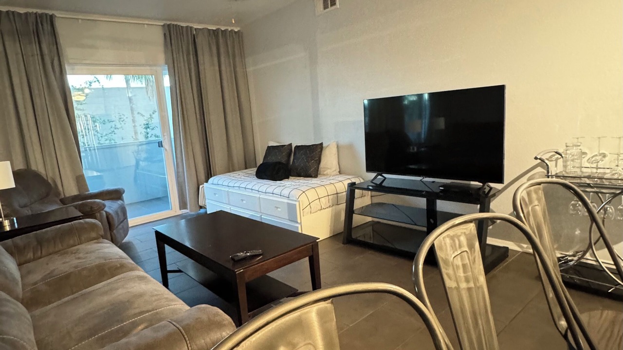 Photo of Livingroom in Encanto