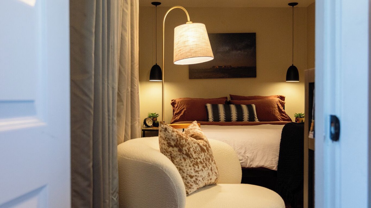 Photo of Bedroom in Pierson Place Historic District