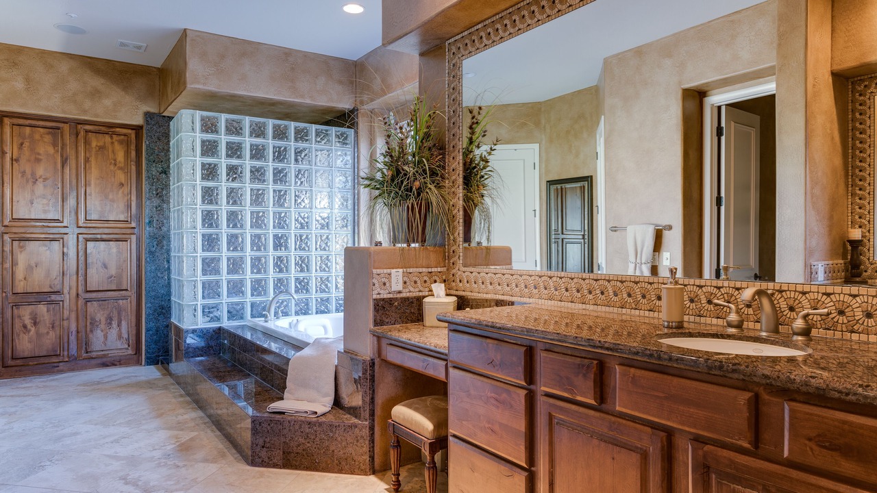 Photo of Bathroom in Desert Vista