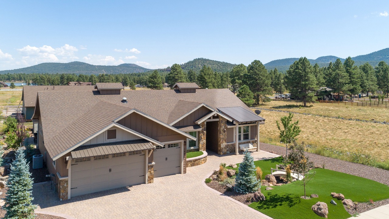 Photo of Outdoor in Williams