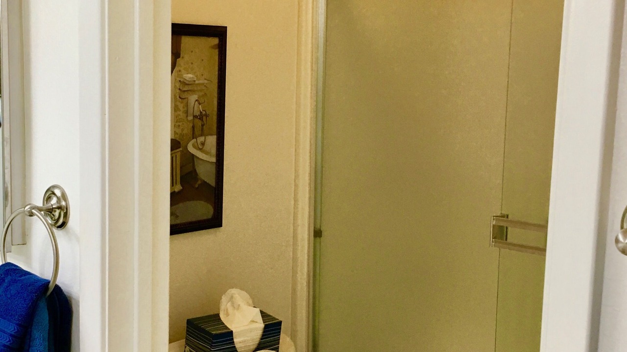 Photo of Bathroom in Fountain of the Sun