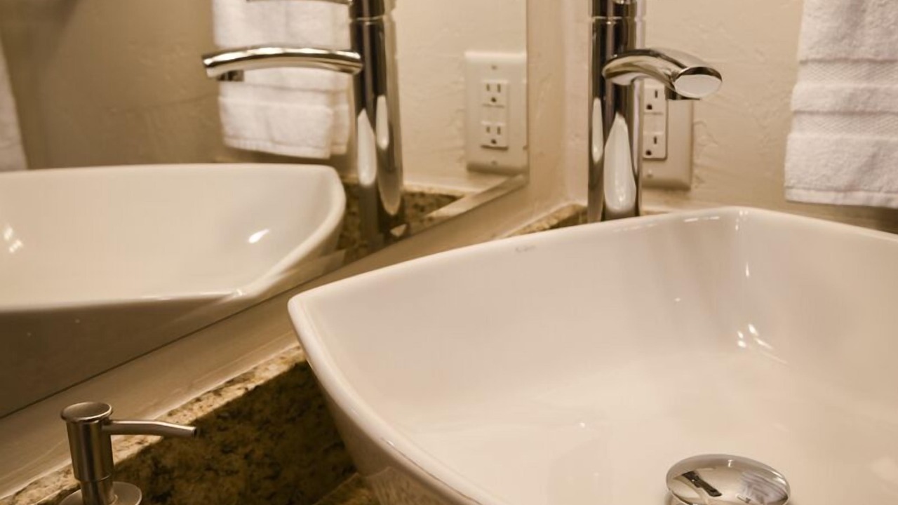 Photo of Bathroom in Flowing Well Neighborhood