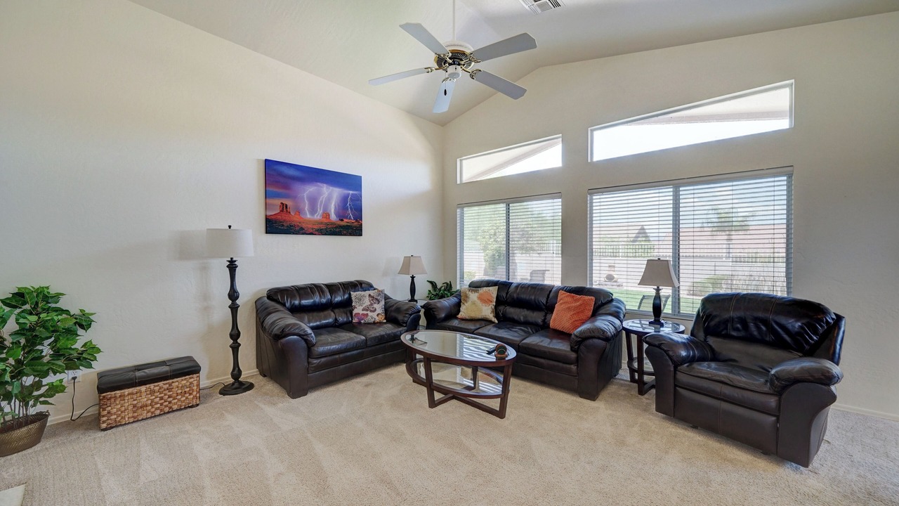Photo of Livingroom in Gold Canyon