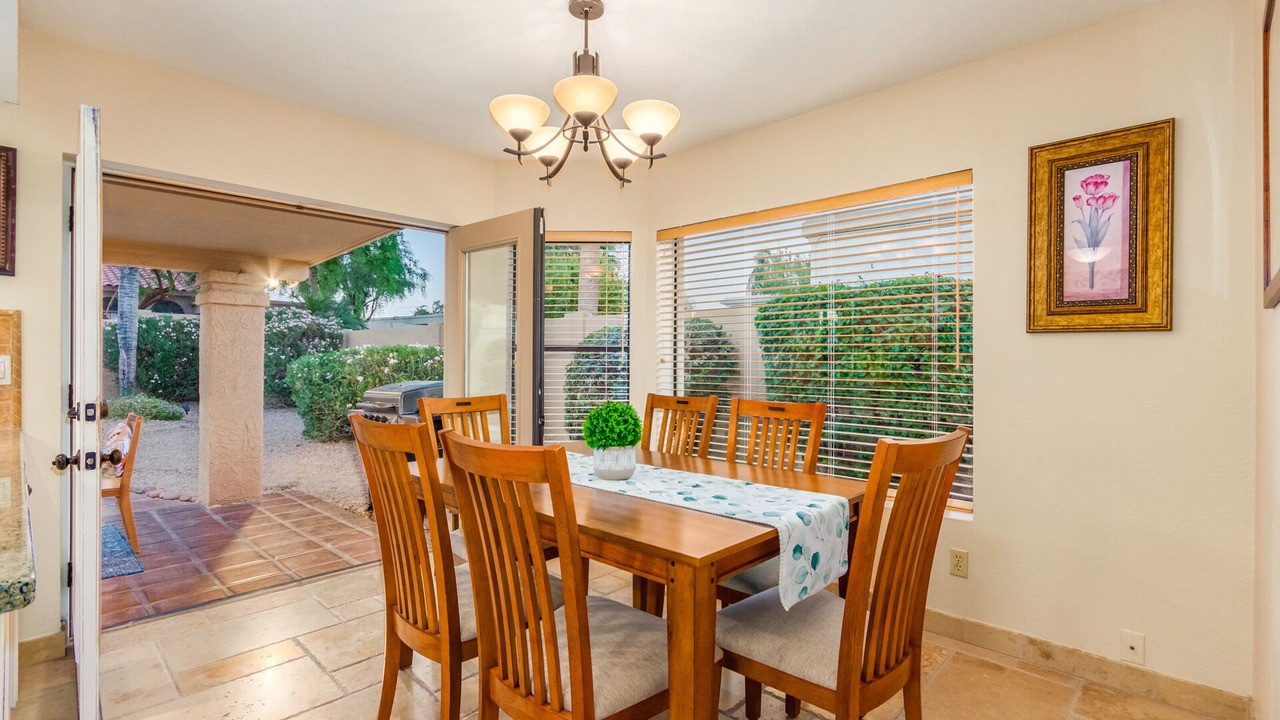 Photo of Outdoor in Paradise Valley Village