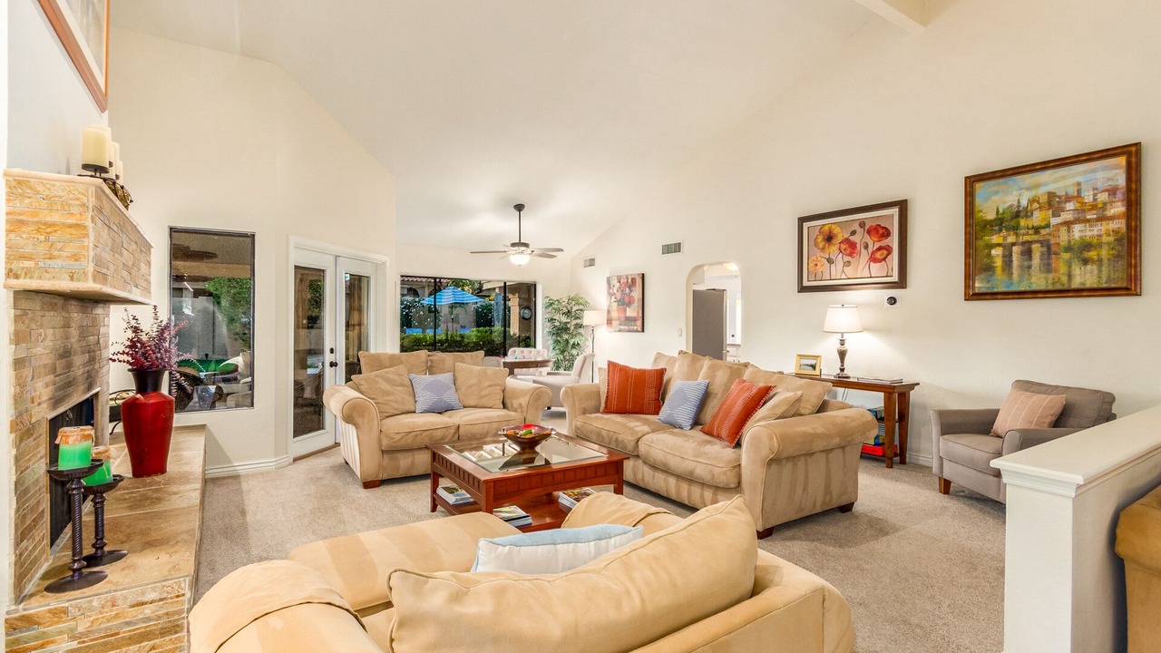 Photo of Bedroom in Paradise Valley Village