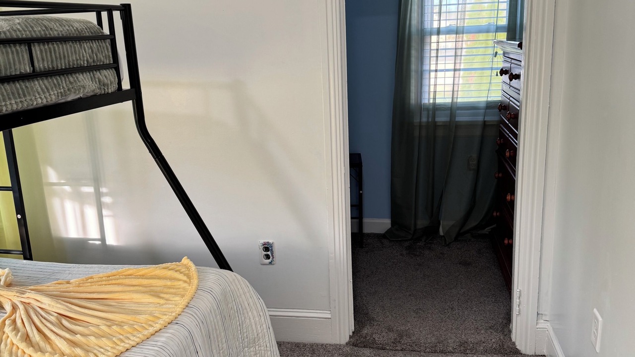 Photo of Bedroom in Elsmere