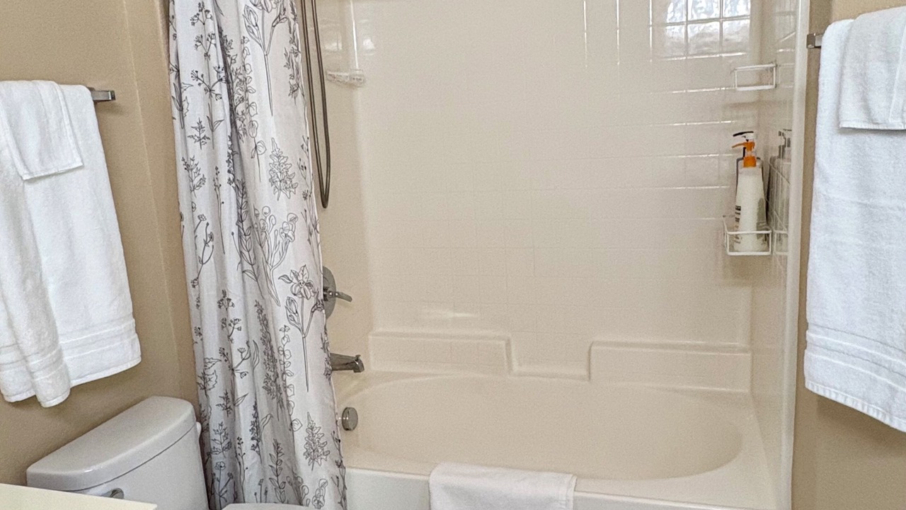 Photo of Bathroom in Parkwood Ranch