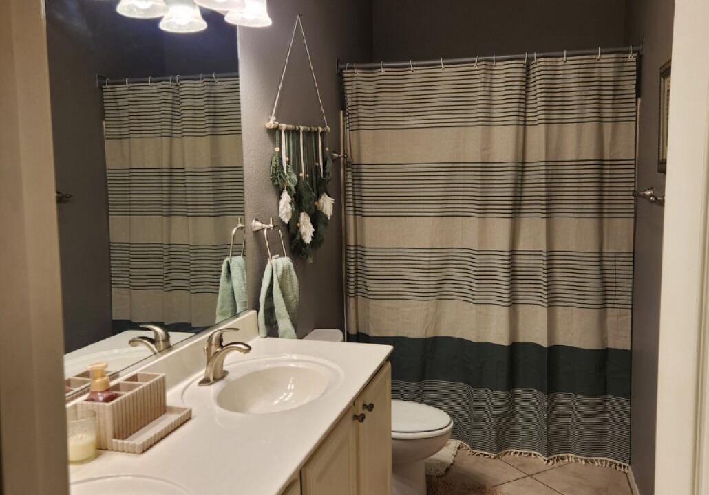 Photo of Bathroom in Foothills Club West