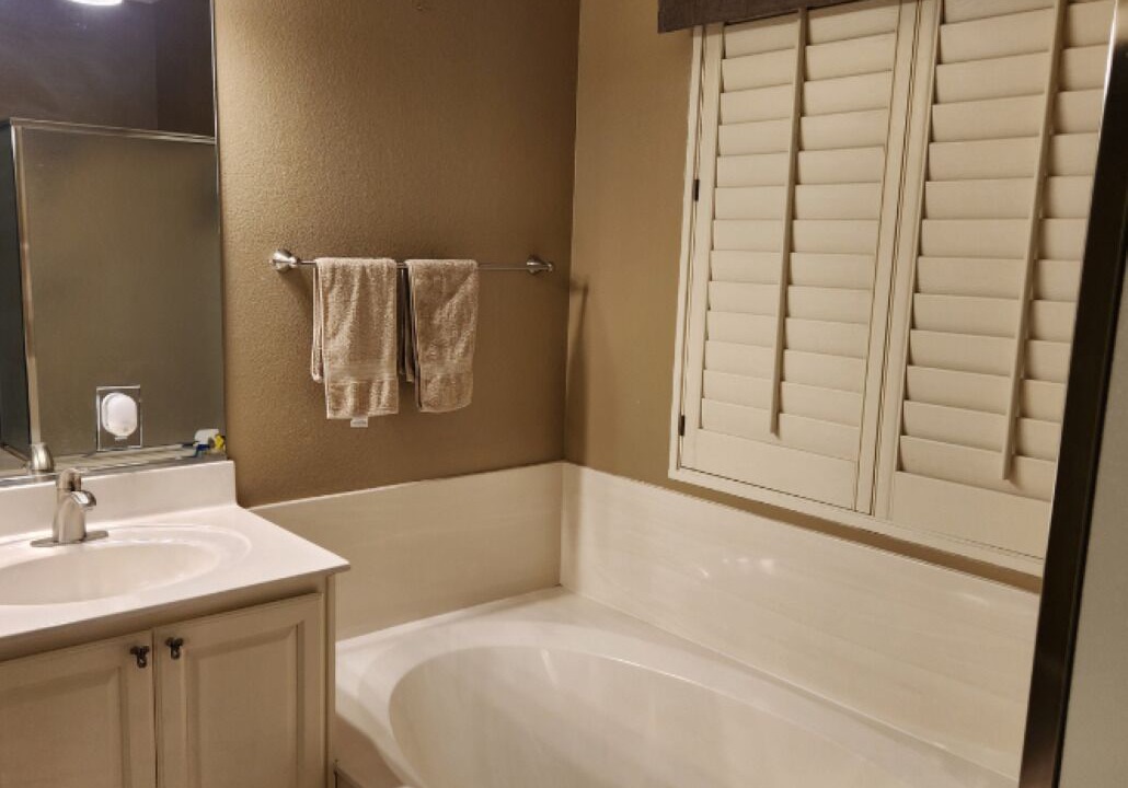 Photo of Bathroom in Foothills Club West