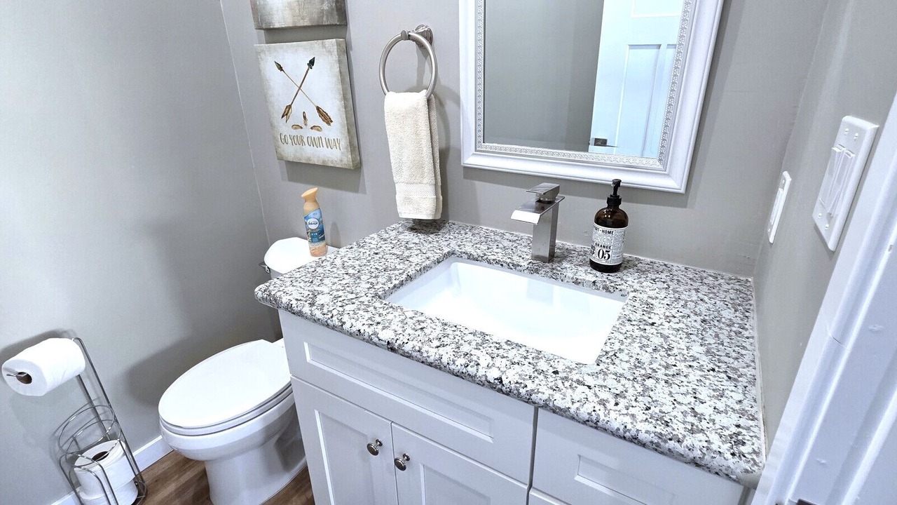 Photo of Bathroom in Greenehaven