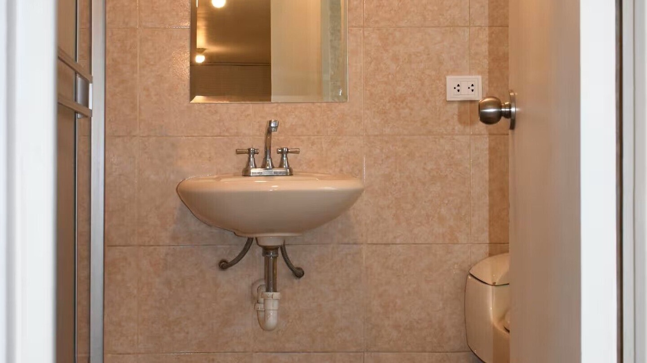 Photo of Bathroom in Yanahuara