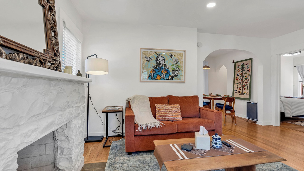 Photo of Livingroom in Blenman-Elm